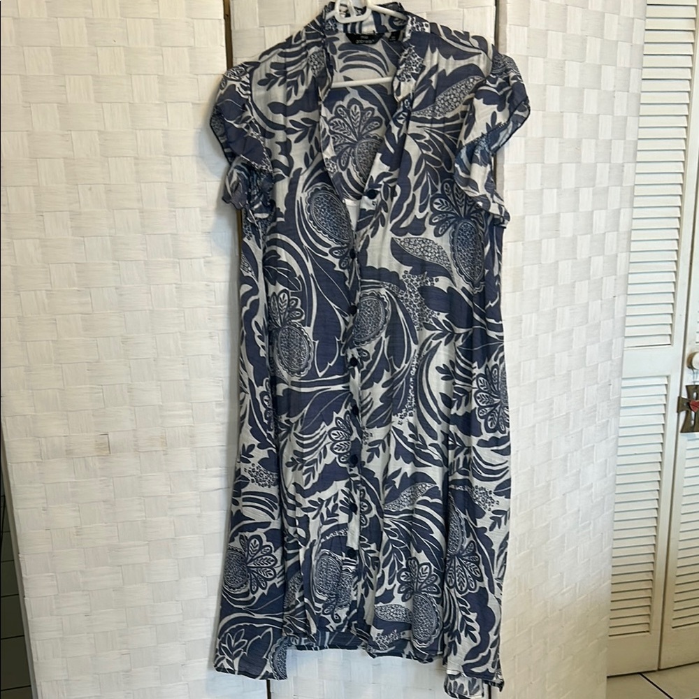 Mlle Gabrielle blue Floral Button-Down Dress w slip
